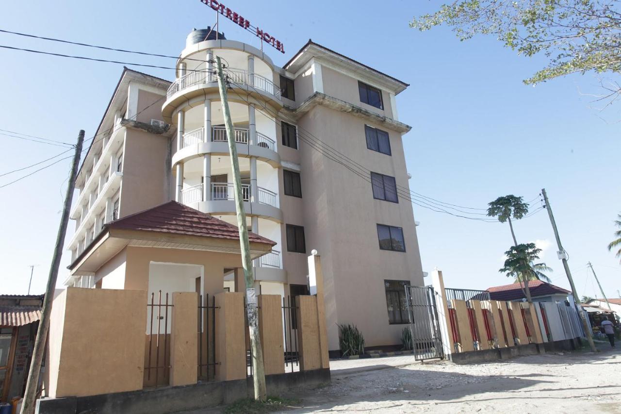 Hotreef Airport Hotel Dar es Salaam Buitenkant foto