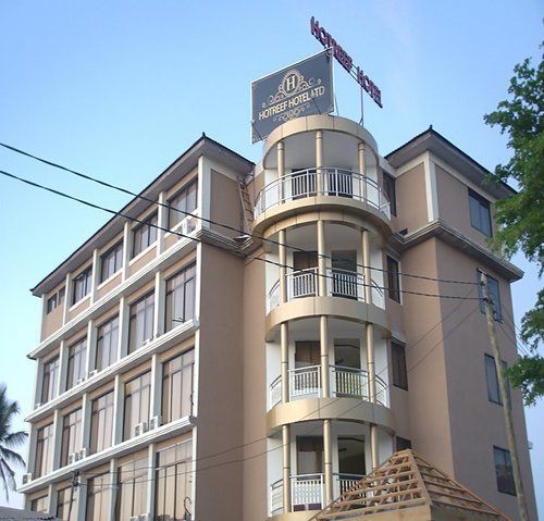 Hotreef Airport Hotel Dar es Salaam Buitenkant foto