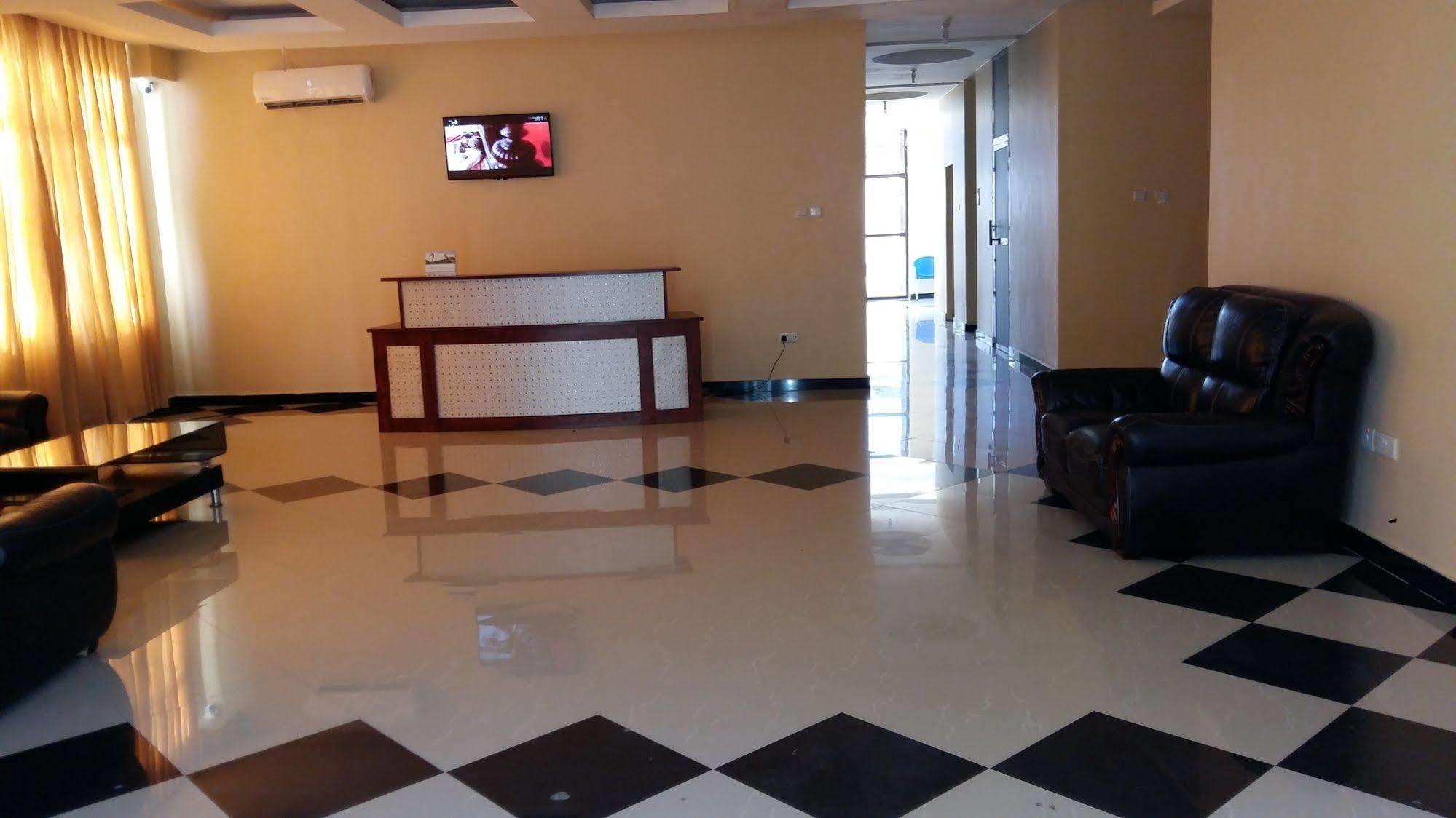 Hotreef Airport Hotel Dar es Salaam Buitenkant foto